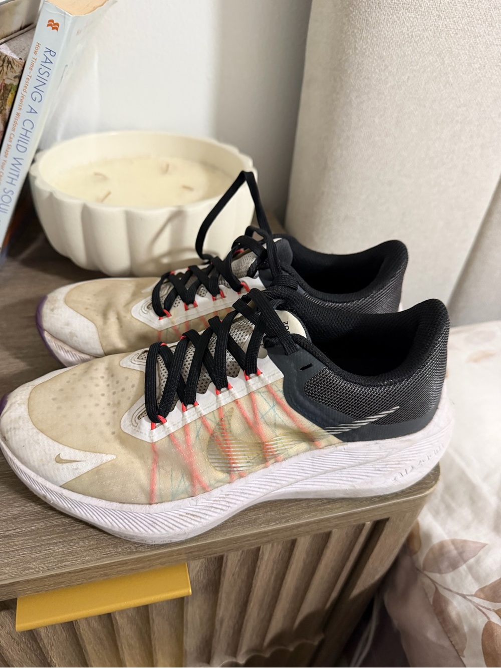 Nike air zoom sneakers women size 7